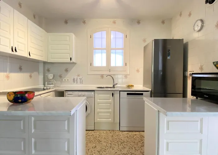 San Francisco 71 Casasol * Nerja